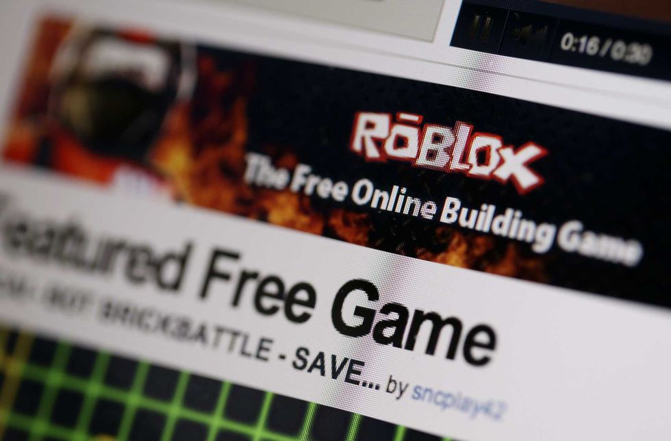 19-year-old drove for 22 hours straight to kidnap 2 underage girls he met on Roblox game, police say
