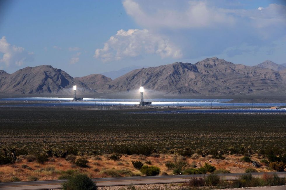 $2.2B green dream fizzles: Obama admin-backed solar plant to close after incinerating birds, missing energy targets