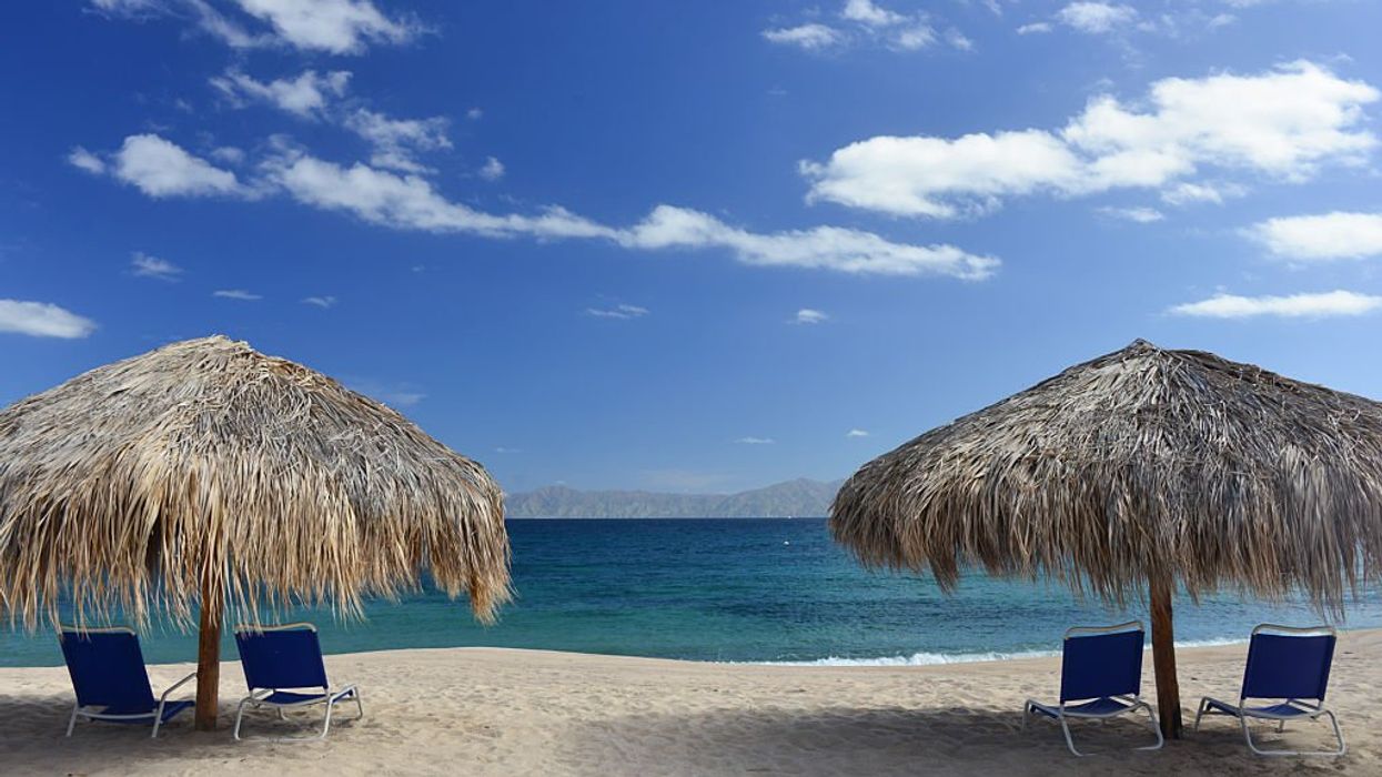 2 Americans found dead at luxury hotel in Mexico