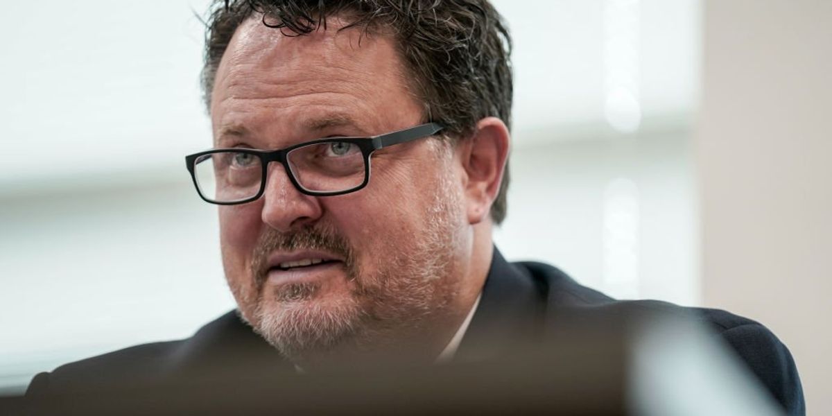 2 boys were filmed by a girl in the boys’ school locker room. The school punished the BOYS. 2 boys were filmed by a girl in the boys’ school locker room. The school punished the BOYS.