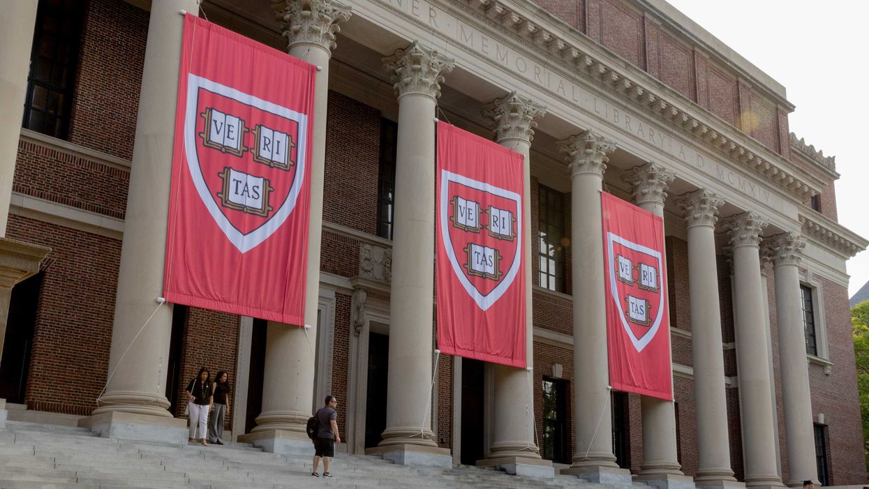 2 suspects flee 'intentional' 3 a.m. explosion at Harvard Med School