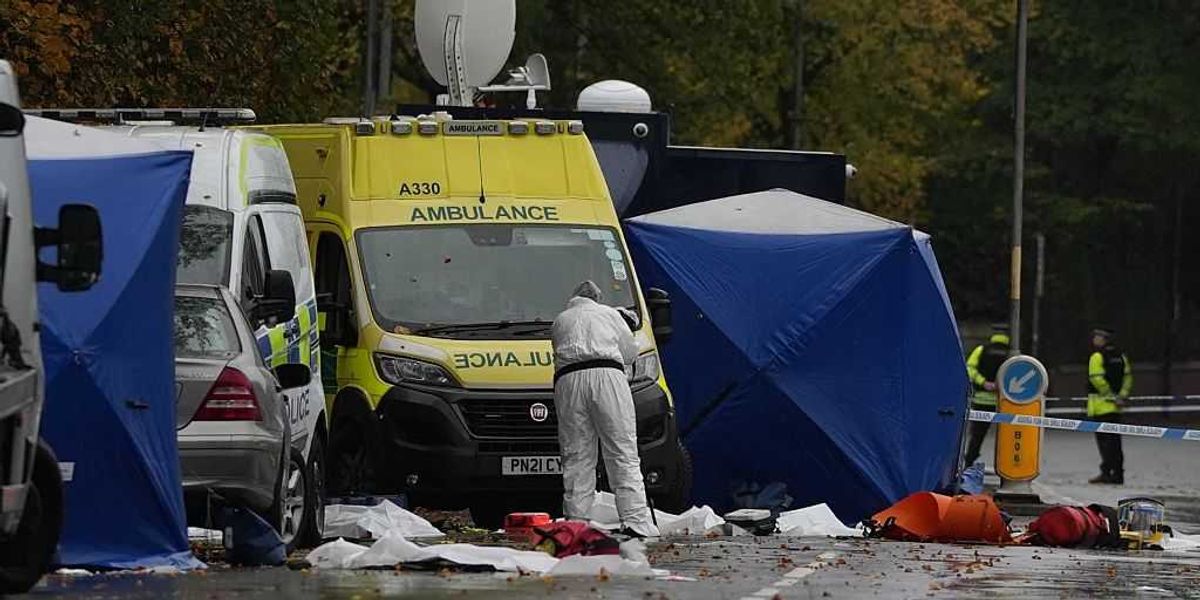 2 victims at the Manchester synagogue were shot, 1 of them fatally — but the attacker didn’t have a gun 2 victims at the Manchester synagogue were shot, 1 of them fatally — but the attacker didn’t have a gun