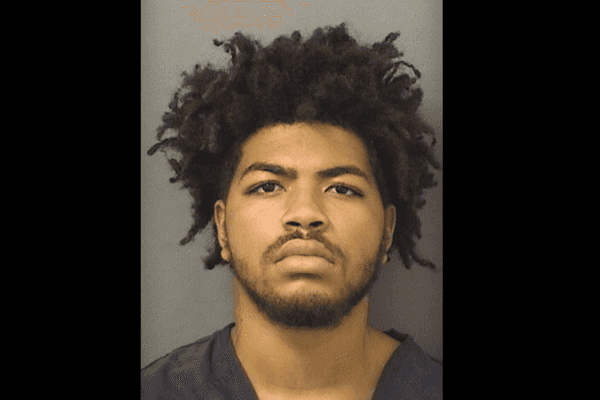 3 female customers at Florida Taco Bell allegedly use water cup for soda — then employee opens fire after argument