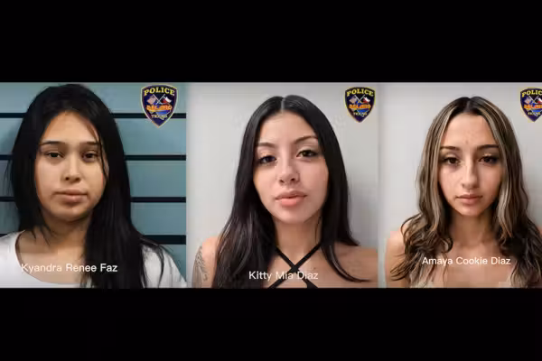 3 females charged with murdering mother of 5 on Texas street in broad daylight; 1 suspect appears to smile after her arrest