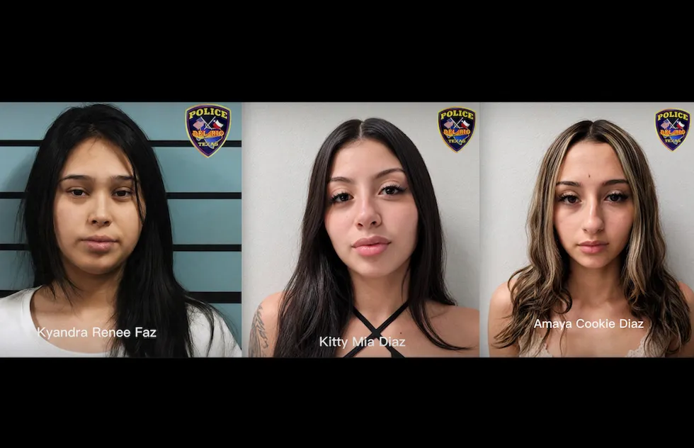 3 females charged with murdering mother of 5 on Texas street in broad daylight; 1 suspect appears to smile after her arrest