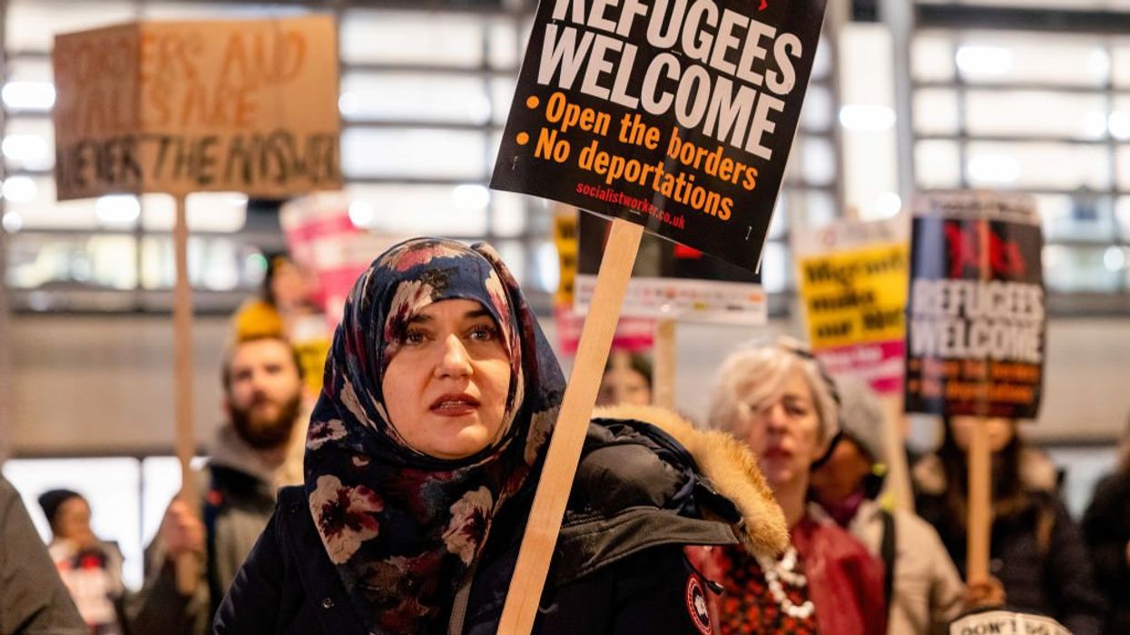 $30 billion in taxpayer funds spent on jobless migrants in UK while over 1.1 million foreigners are on government assistance