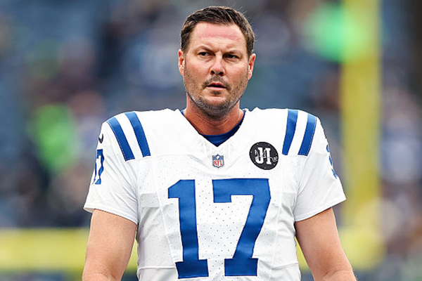 44-year-old Catholic father of 10 throws touchdown in NFL return: 'Whatever God's will, I'm happy with'