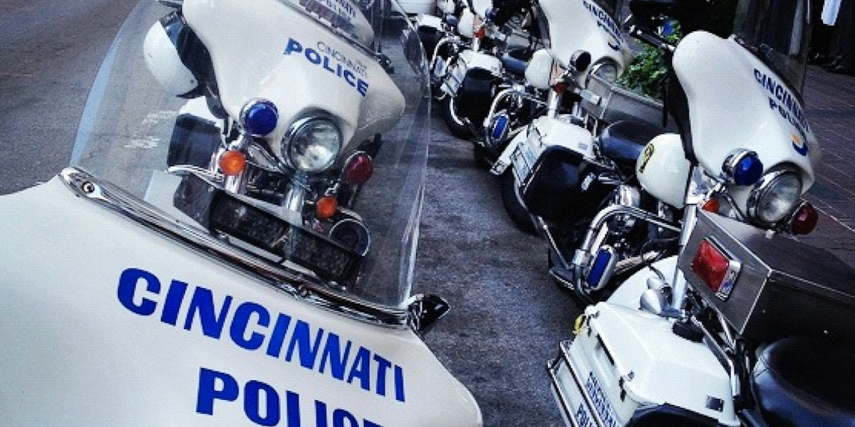5 charged in Cincinnati mob attack — and new details emerge about woman punched in face, apparently knocked out cold by thug 5 charged in Cincinnati mob attack — and new details emerge about woman punched in face, apparently knocked out cold by thug