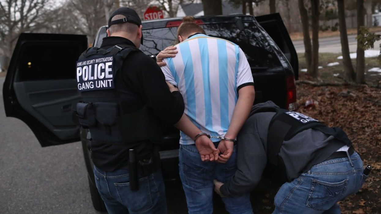 600 immigrants with possible ties to Venezuelan gang identified — fewer than 5% in federal custody