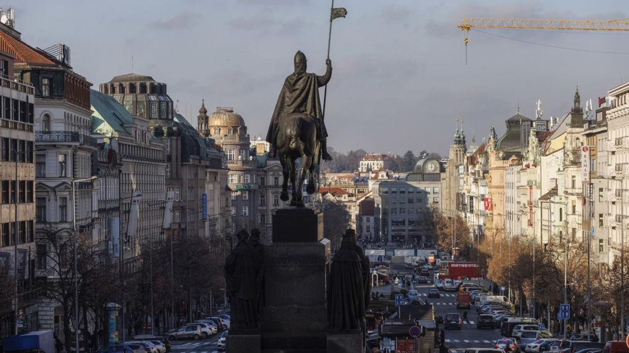 70,000 take to the streets in Prague to protest Czech government, EU & NATO