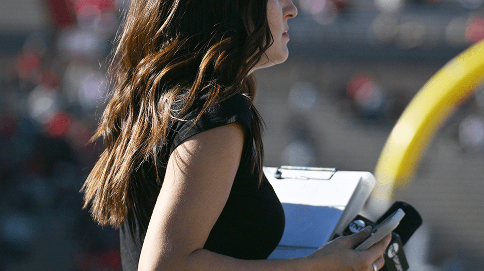 85-year-old hockey scout compliments female reporter — so team gets fined $5,000