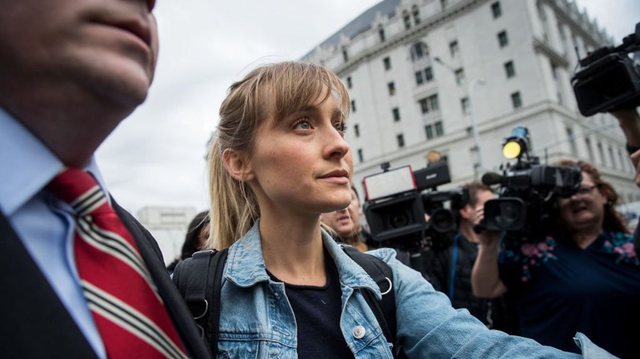 Actress Allison Mack, who pled guilty in connection with sex-trafficking organization, released early from prison
