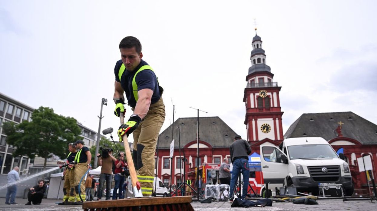 Afghan migrant goes on stabbing spree and butchers cop at anti-jihad rally