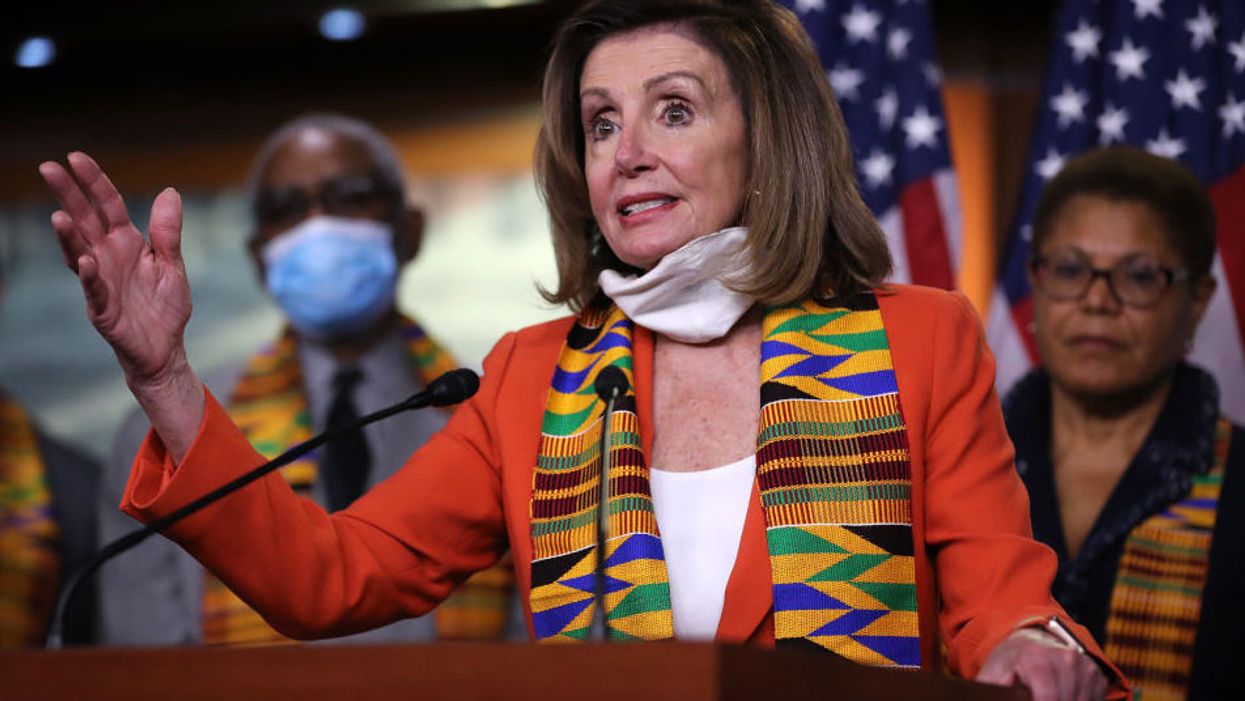 African kente cloths worn by Democrats in political stunt have roots in African slave trade