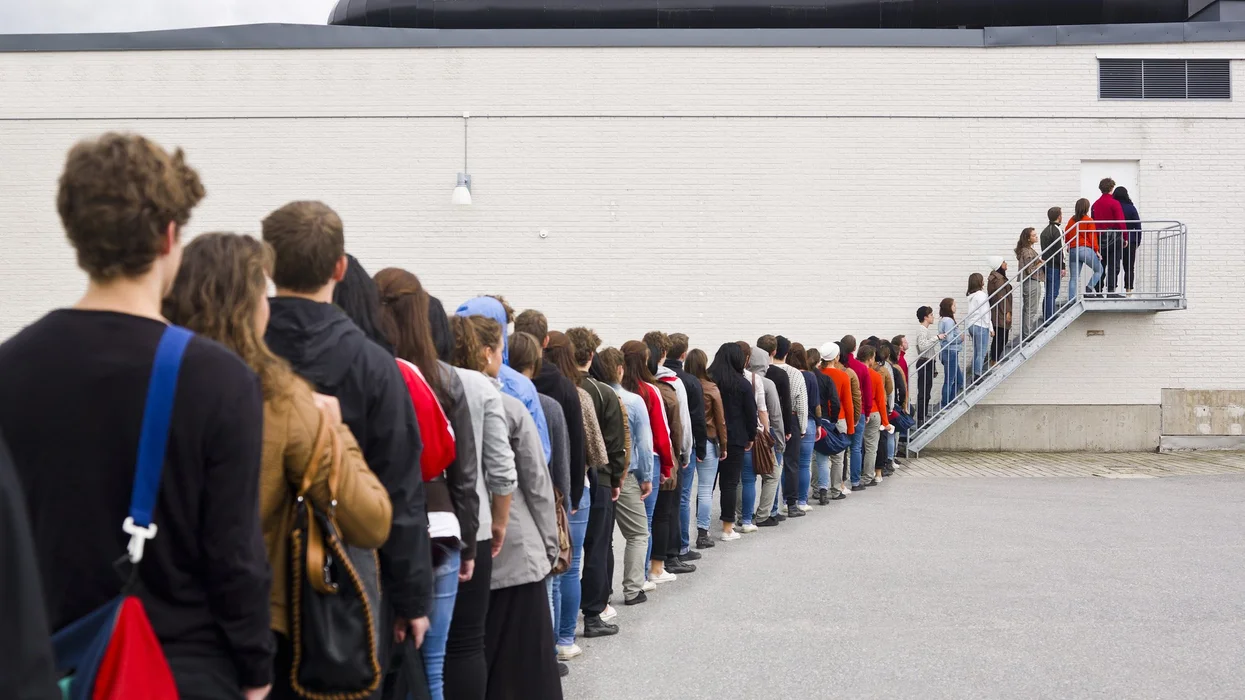 After ICE removes illegal workers, job applicants flood meatpacking plant to replace them
