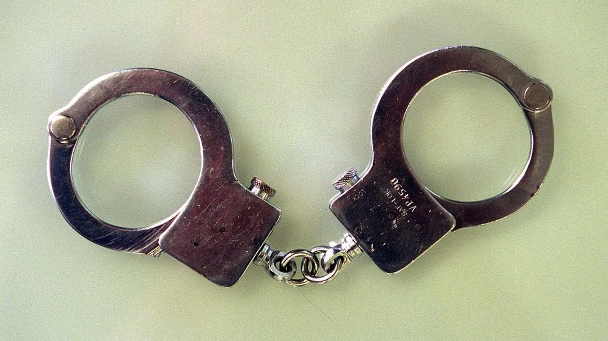 Alabama man sues police, claiming he was handcuffed so tightly that his hand had to be amputated