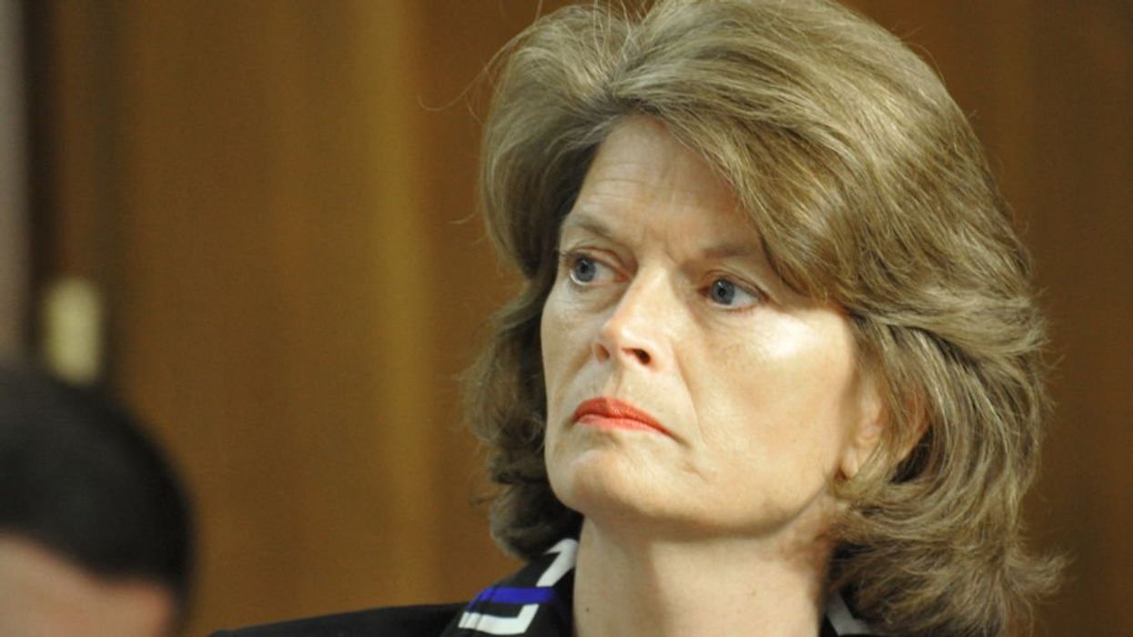 Alaska man threatened to hunt down Lisa Murkowski, skin the senator, wear her flesh 'like clothes': Feds