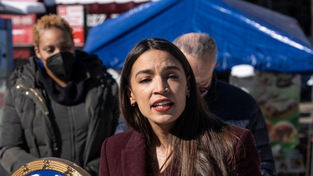 Alexandria Ocasio-Cortez calls for 'full investigation' of Cuomo's COVID-19 nursing home screw up