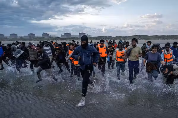 Amazon gives lame excuse for removing 'offensive' dystopian novel about mass migration ruining Europe