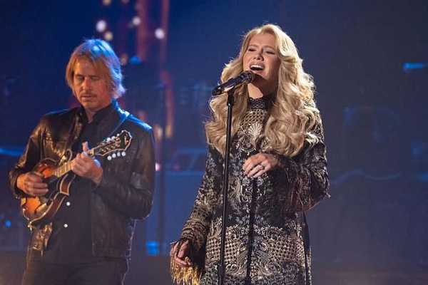 'American Idol' winner Hannah Harper stuns in Grand Ole Opry debut — with the help of a very special guest