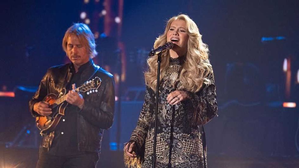 'American Idol' winner Hannah Harper stuns in Grand Ole Opry debut — with the help of a very special guest