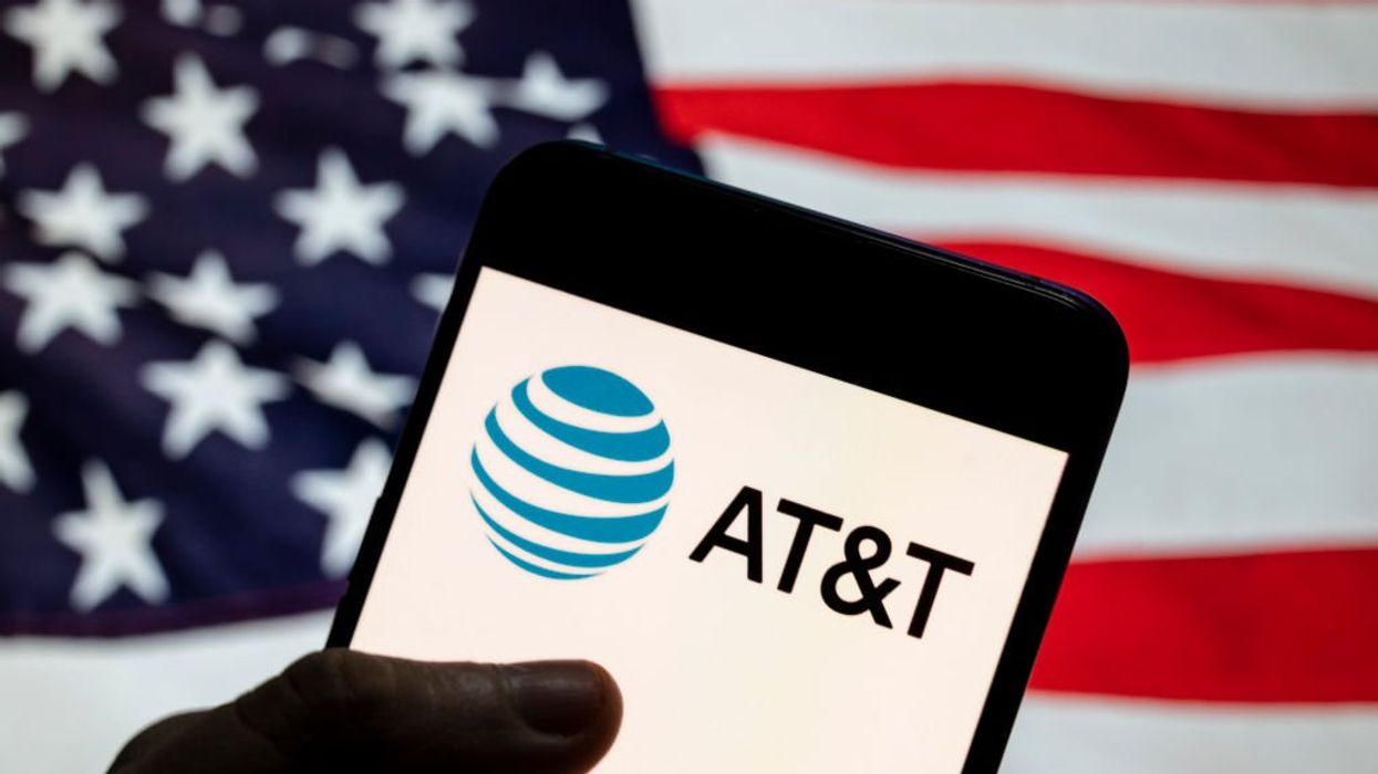 Americans across the country are experiencing drops in cell service, in some cases hindering 911 calls