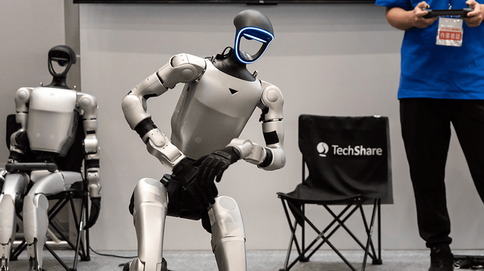 'Anti-clanker': Why millions of people are cheering this android's humiliation