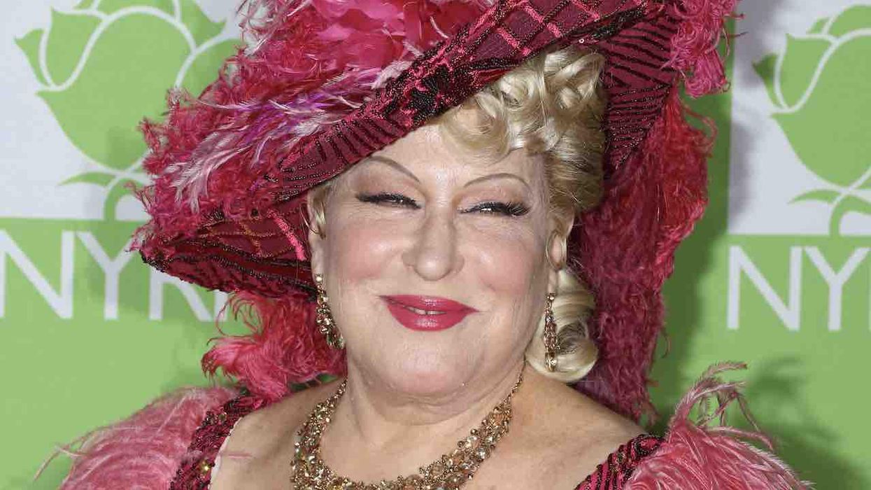 Anti-gun leftist Bette Midler ripped as 'massively irresponsible' for telling people to 'come armed' to possible NRA convention protest