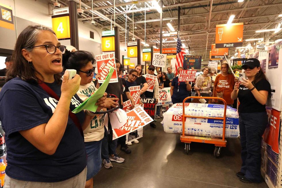 Anti-ICE activists hold Home Depot business operations hostage with disruptive ice-scraper stunt