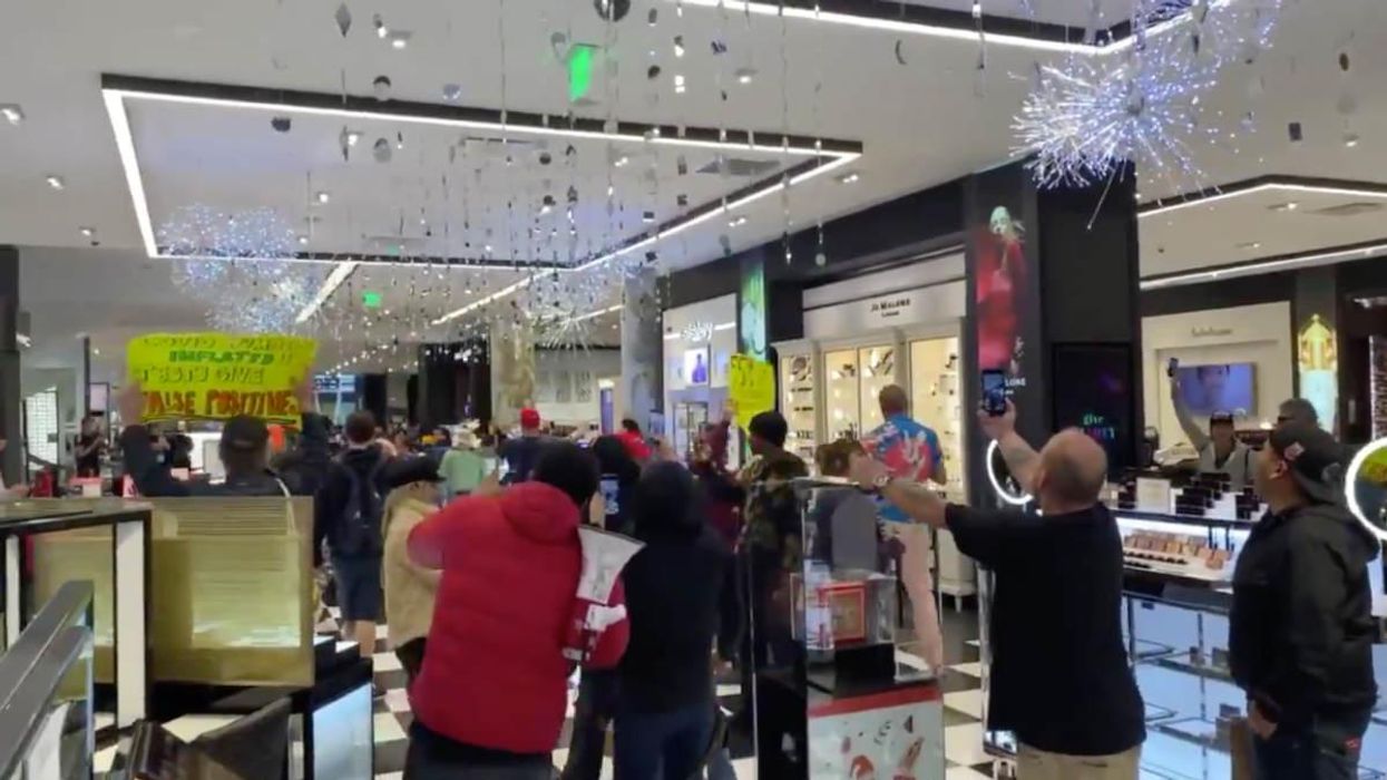 Anti-mask protesters storm LA County stores: 'People die, your father's not special'