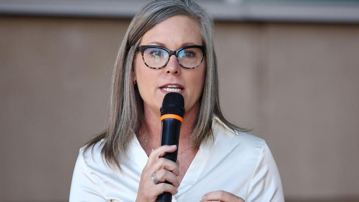 Arizona Democrat Katie Hobbs opposes week-based abortion restrictions, denies that late-term elective abortions happen