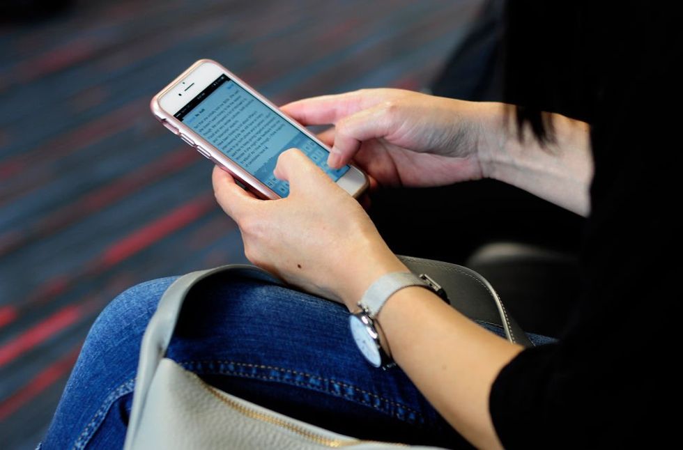 Arizona town forms department to monitor‚ control online speech of its employees: Report