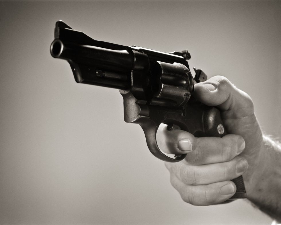 Armed Oklahoma teenager named honorary deputy for aiding in arrest of alleged home intruder who tried to run him over