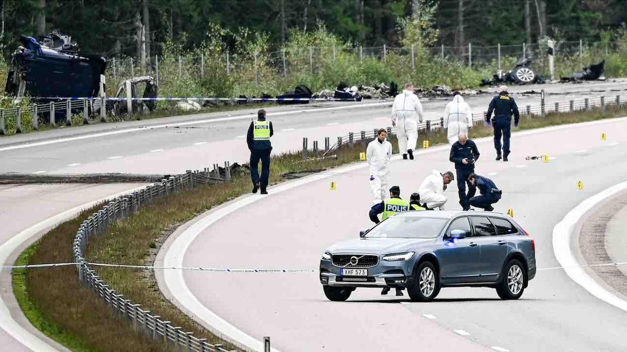 Artist who drew Muhammad with dog's body — then had al Qaeda bounty placed on his head — killed in car crash. Cops see no foul play.