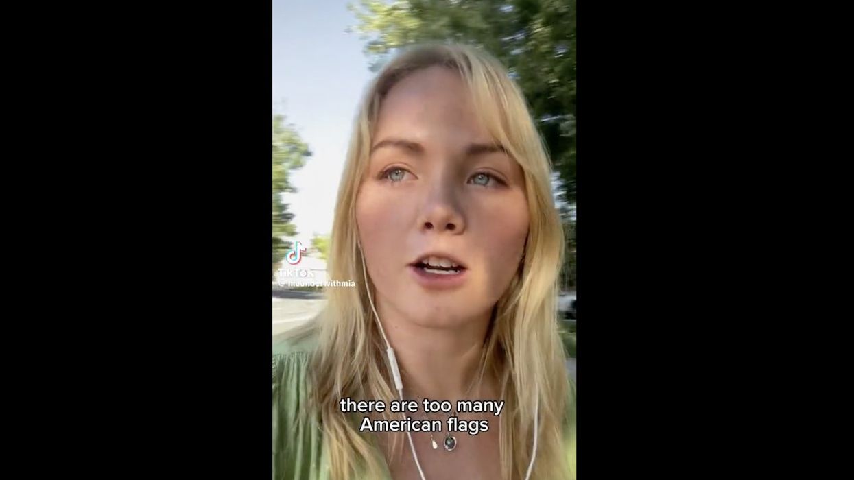 ​Australian annoyed over seeing 'too many American flags' during her stateside trip gets massive lesson on US patriotism