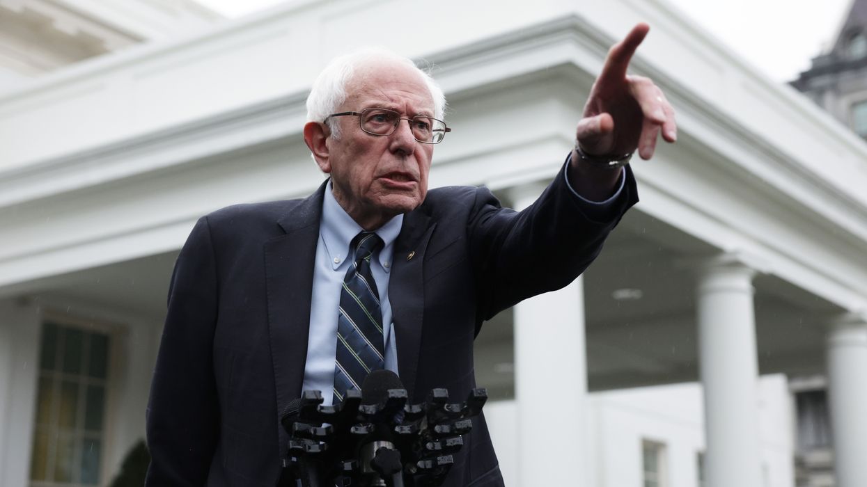 Bernie Sanders backs DOGE, says 'Elon Musk is right'