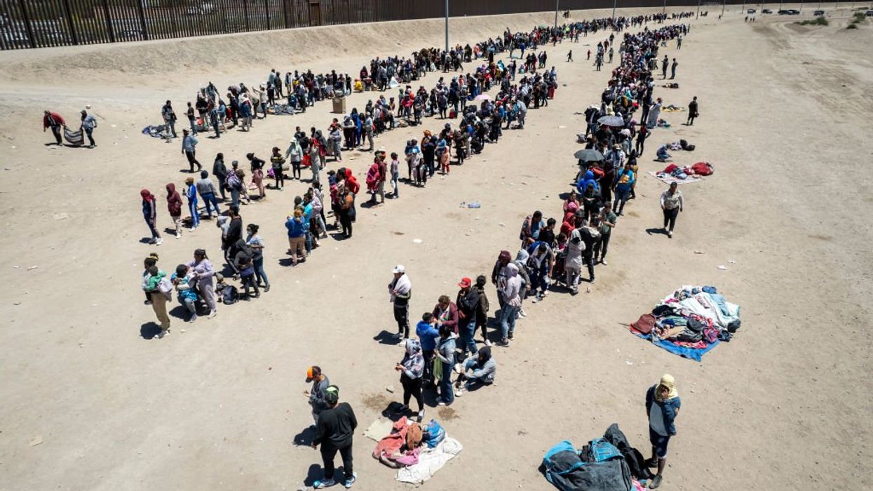 Biden admin deploys 800 troops to border to assist with migrant processing rather than stemming invasion