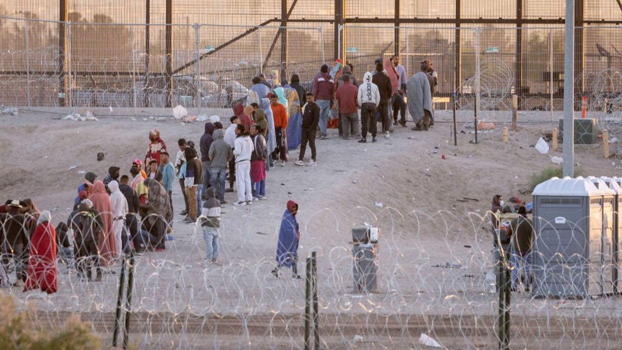 Biden admin weighs executive order to stem migrant crisis, but experts say it's 'all for show': Report