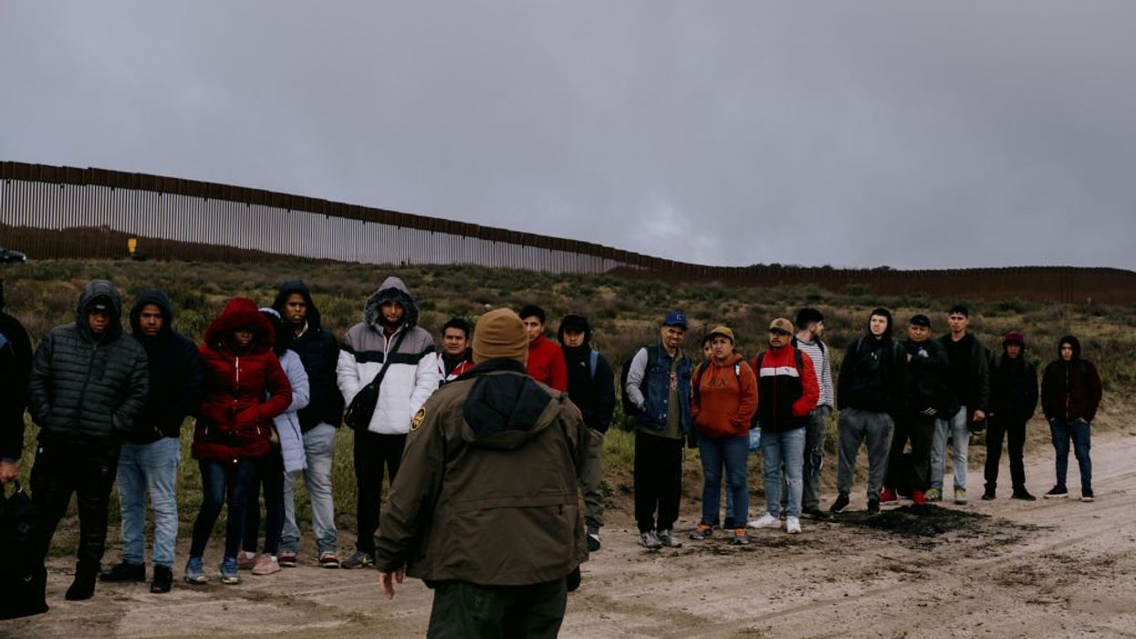 Biden executive orders suspend entry of illegal aliens, but only if border reaches certain threshold for 7 days in a row