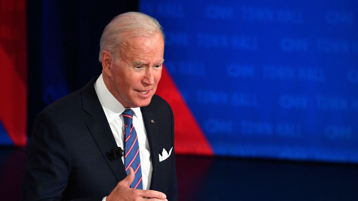 Biden says cops, first responders should be fired if they refuse COVID vaccination, mocks Americans' 'freedom' — and receives raucous applause