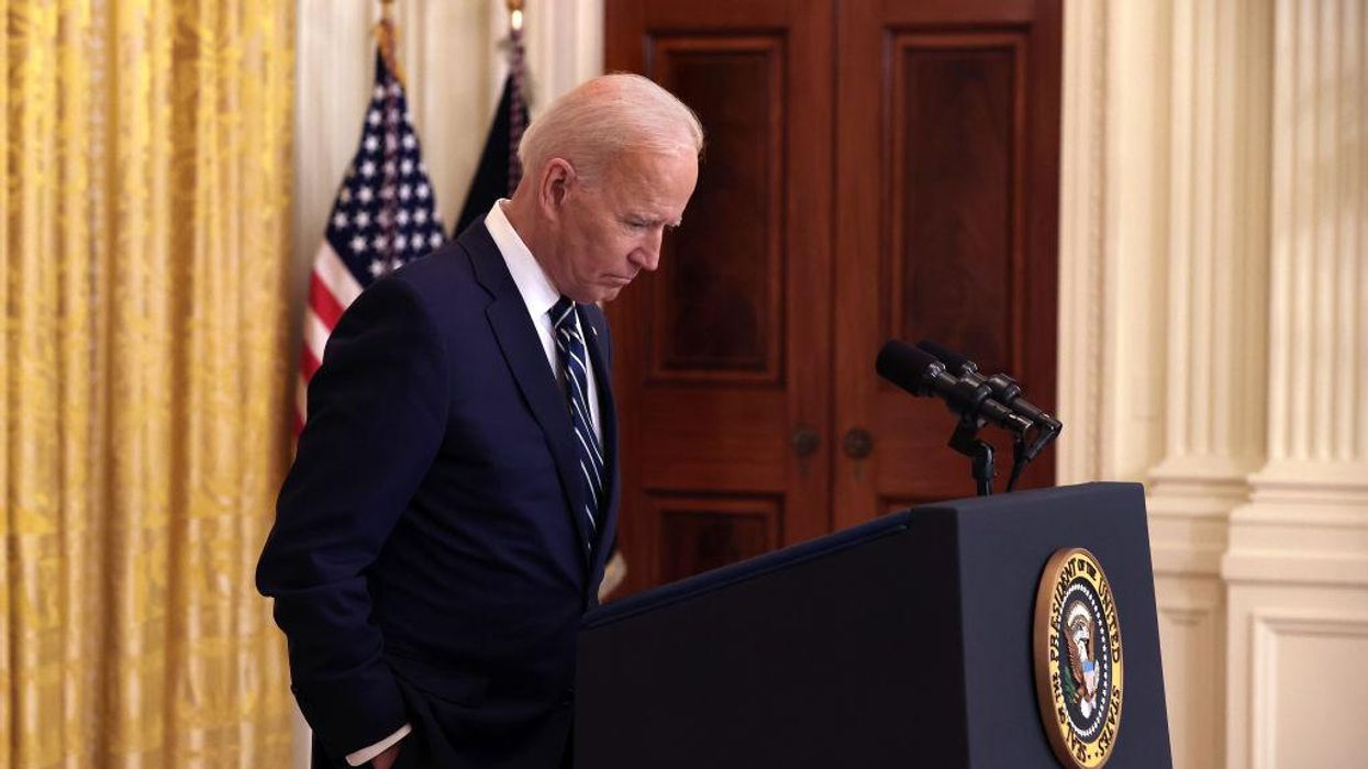 Biden used 'cheat sheet' during first press conference; Fox News host Chris Wallace knocks president for 'reading talking points'