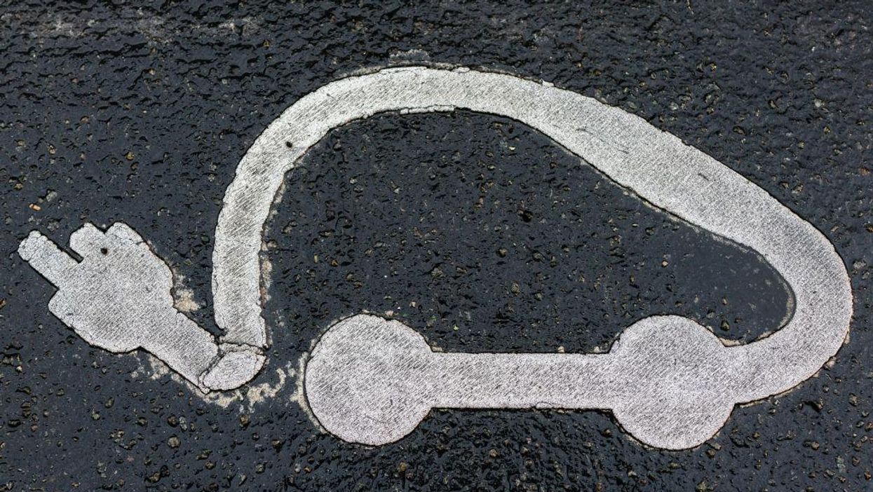 Biden vows to replace entire gov’t fleet of nearly 650K cars and trucks with electric vehicles