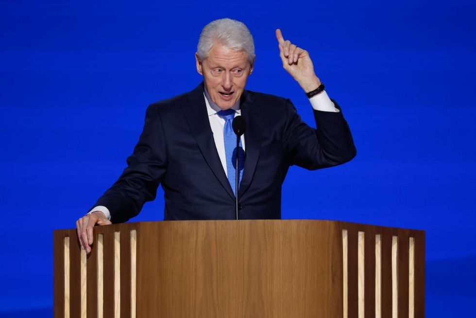 Bill Clinton appears frail during DNC speech with raspy voice, trembling hands