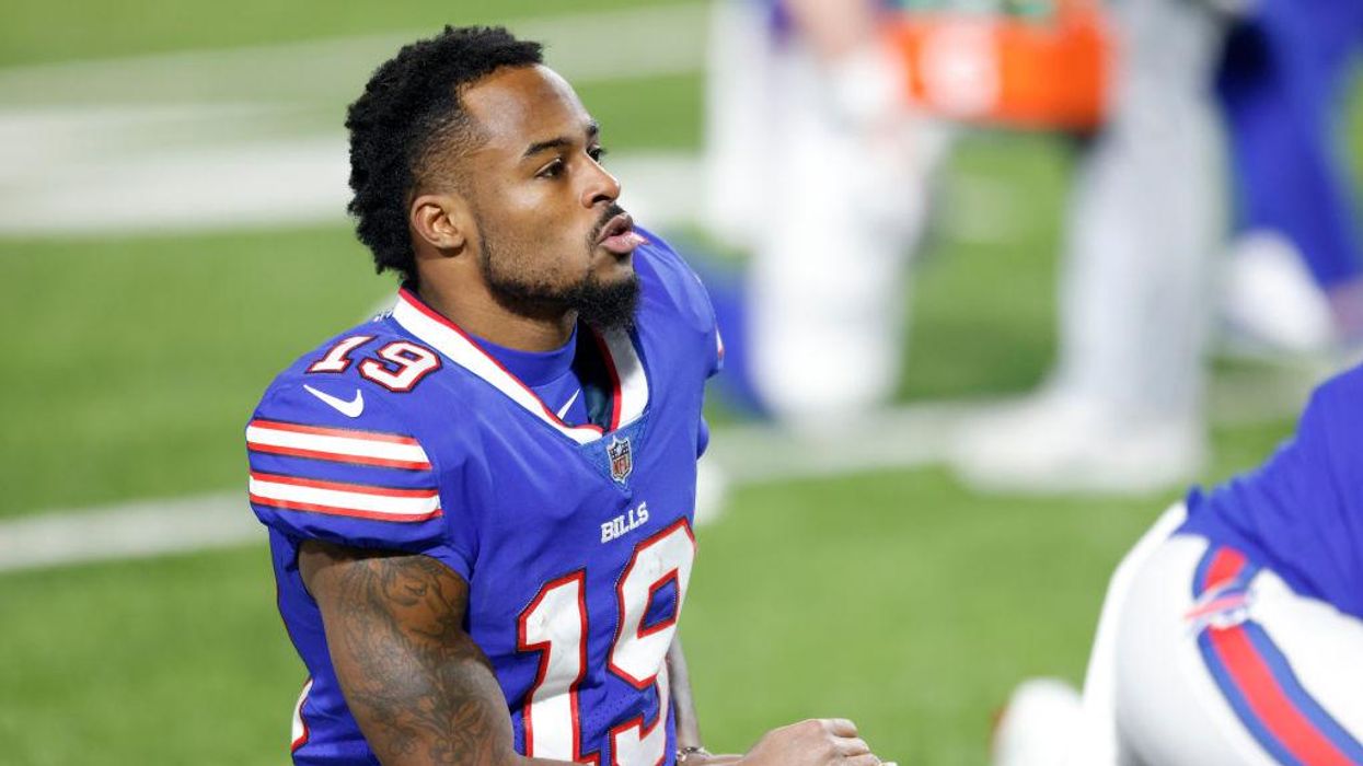 Bills player pans NFL by posting mask fine letter on social media: 'Pray for me,' 'They got me!'