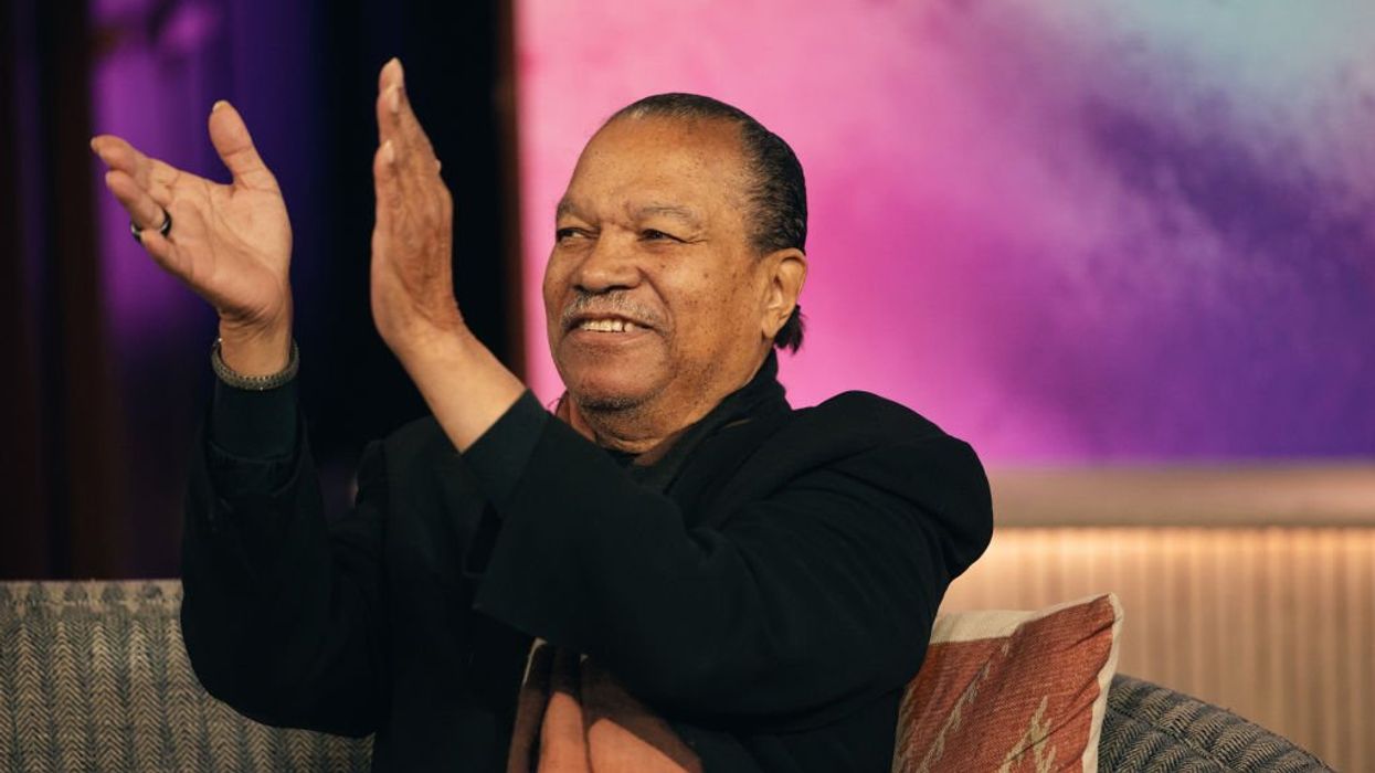 Billy Dee Williams defends blackface in exchange with Bill Maher: 'If you're an actor, you should do anything you want to do.'
