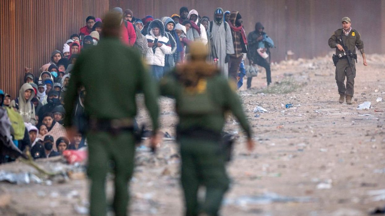 Blaze News original: Dems' 'bipartisan' border bill wouldn't solve party's illegal immigration crisis, despite stale claims