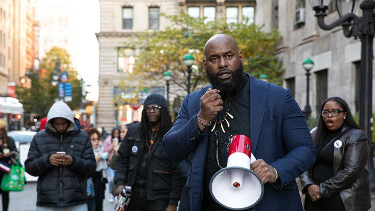 BLM activist calls NYC Mayor Eric Adams a 'coon' during interview
