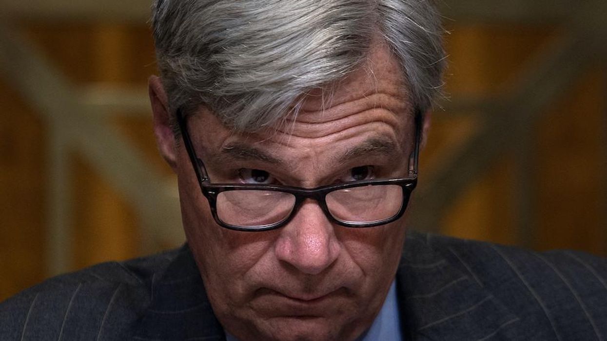 BLM goes after leftist Sen. Whitehouse, demands he publicly end membership in secretive white club — or face the consequences: 'We'll go to his home'