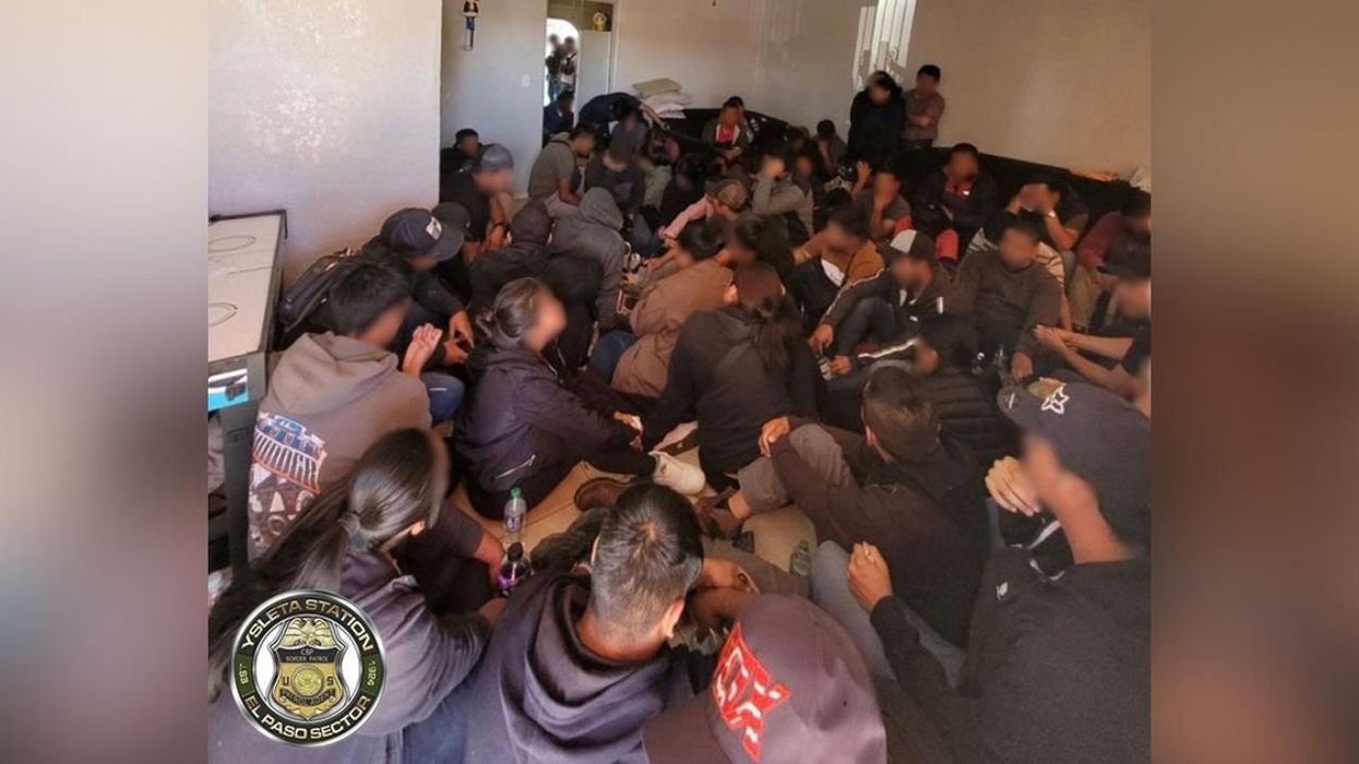 Border authorities foil 'smuggling scheme,' find over 140 illegal migrants crammed inside 2 stash houses