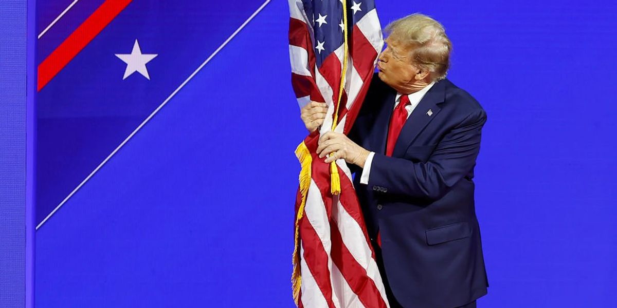 Brian Stelter melts down as Trump makes the Smithsonian great again Brian Stelter melts down as Trump makes the Smithsonian great again